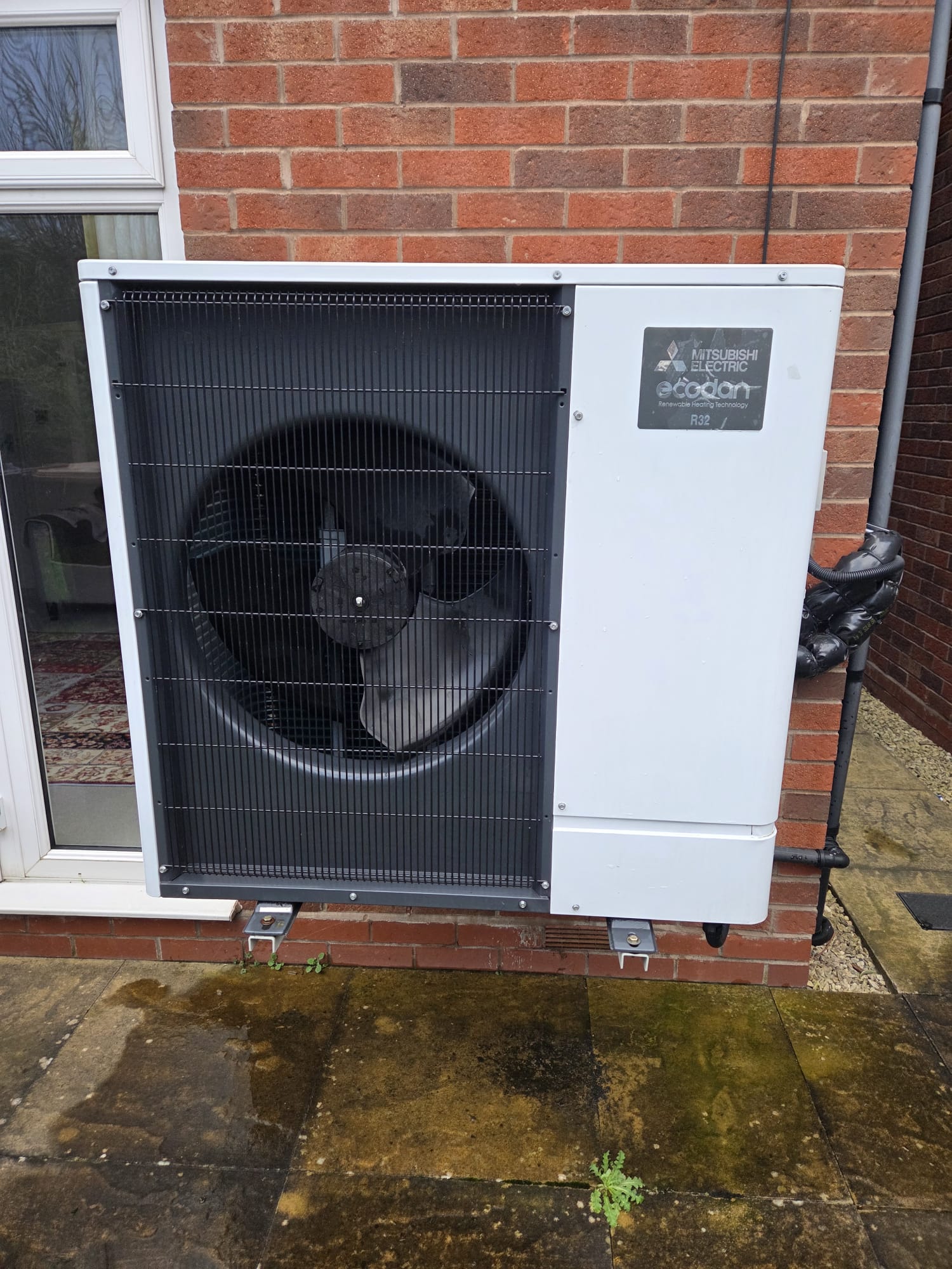 Air conditioning unit installed by AP Gas & Plumbing
